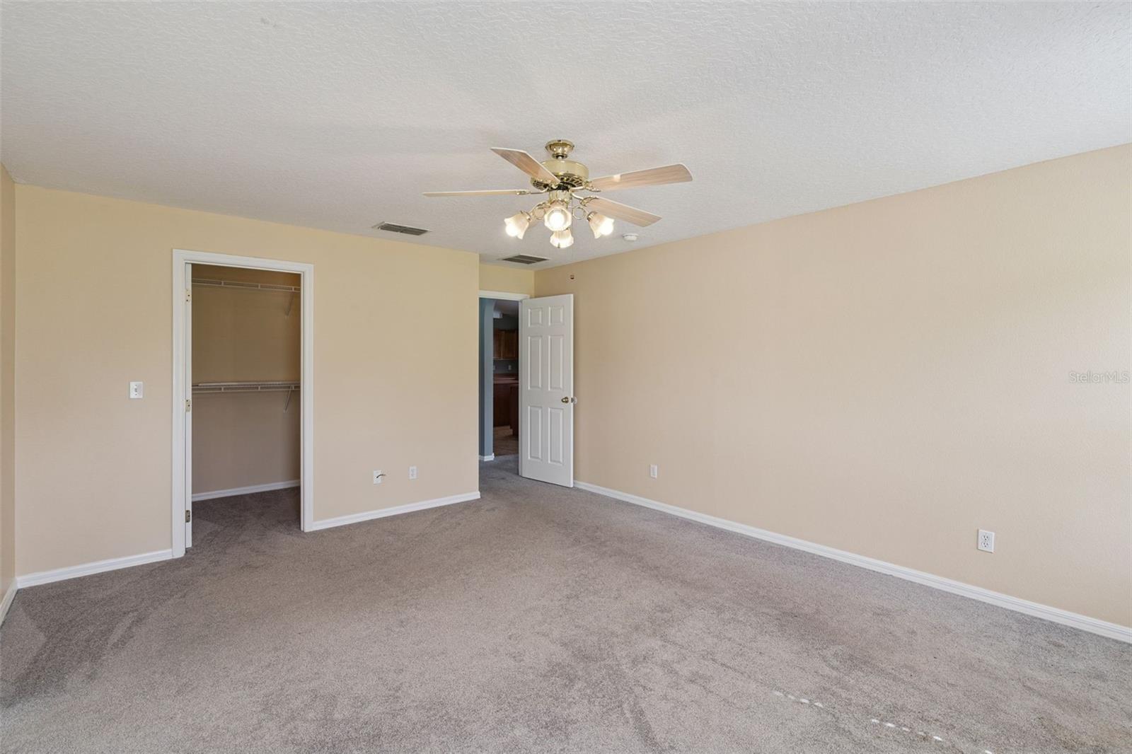 324 Red Kite Dr Property Photo 22