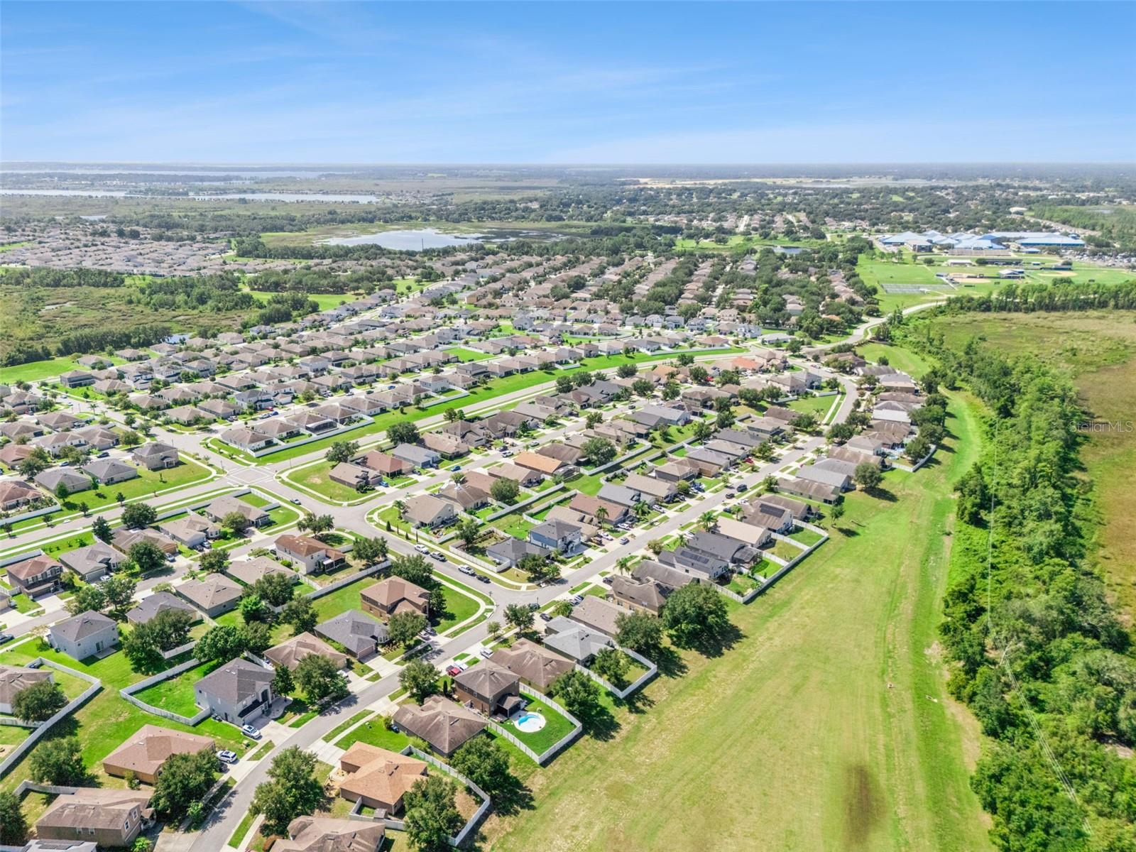 324 Red Kite Dr Property Photo 49