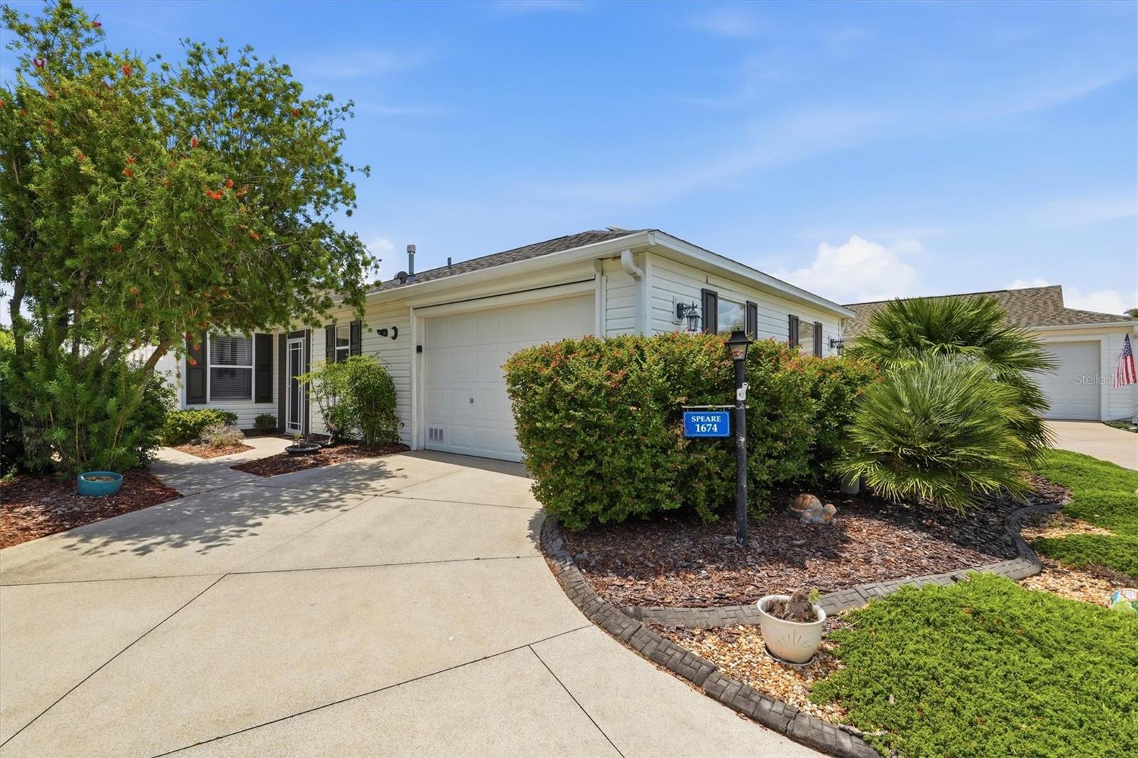 1674 Govan Pl Property Photo 2