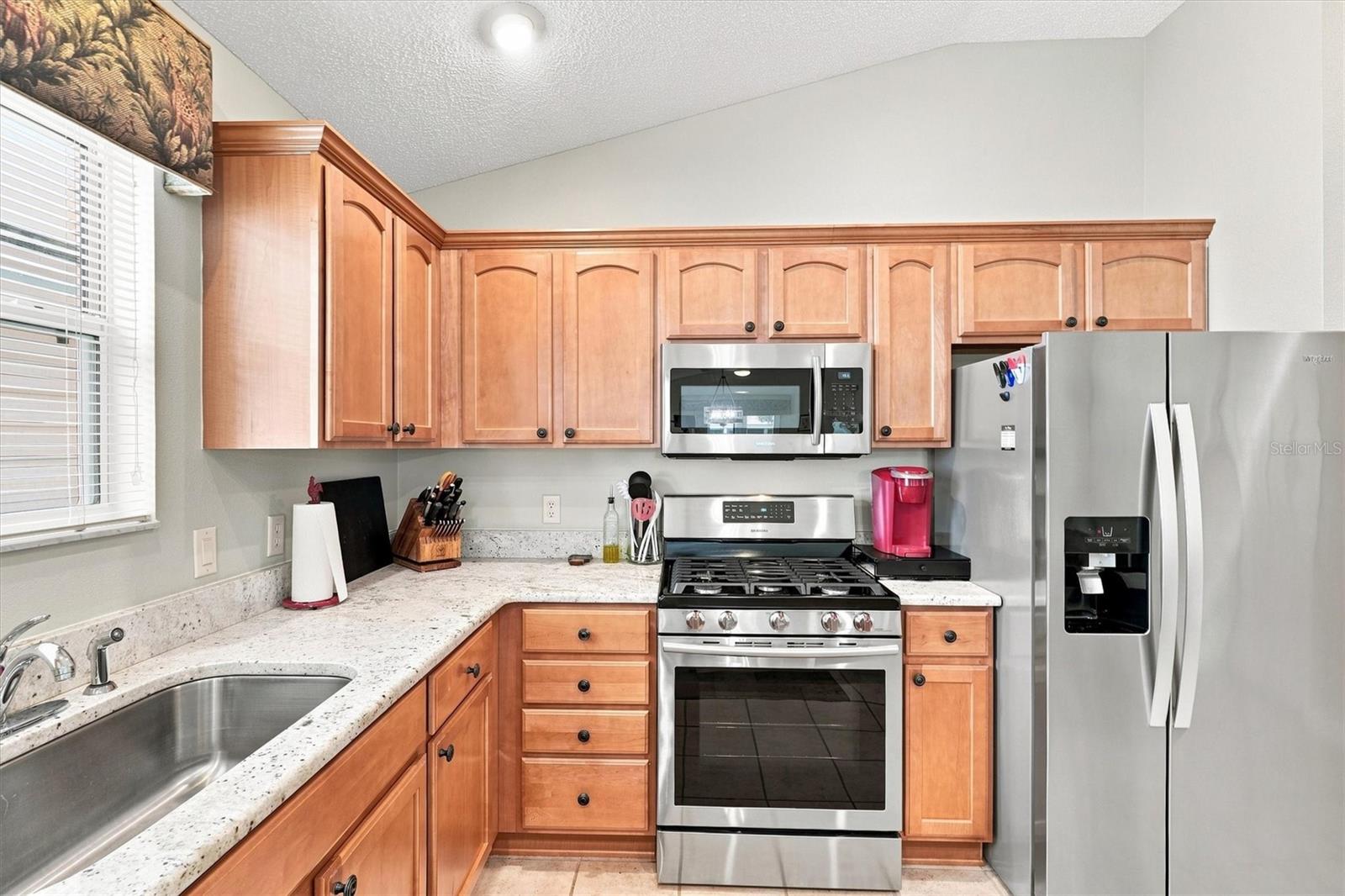 1674 Govan Pl Property Photo 10