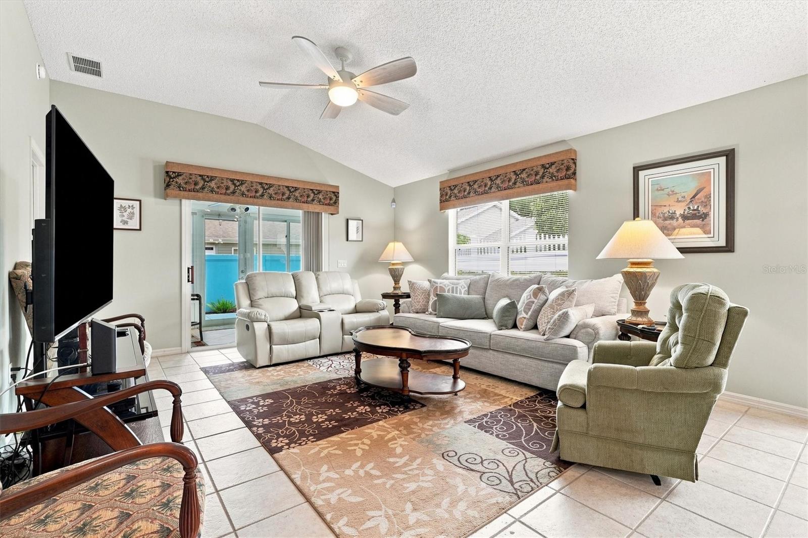1674 Govan Pl Property Photo 15