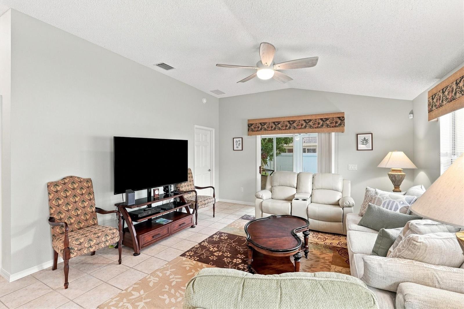 1674 Govan Pl Property Photo 17