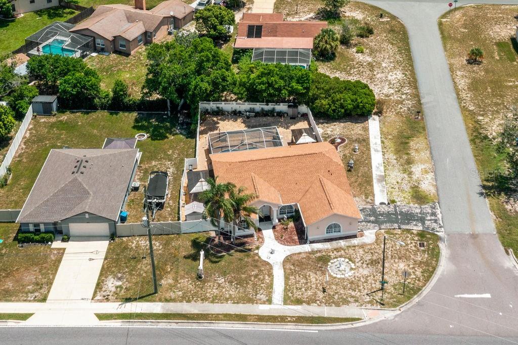 11081 Fell St Property Photo 3