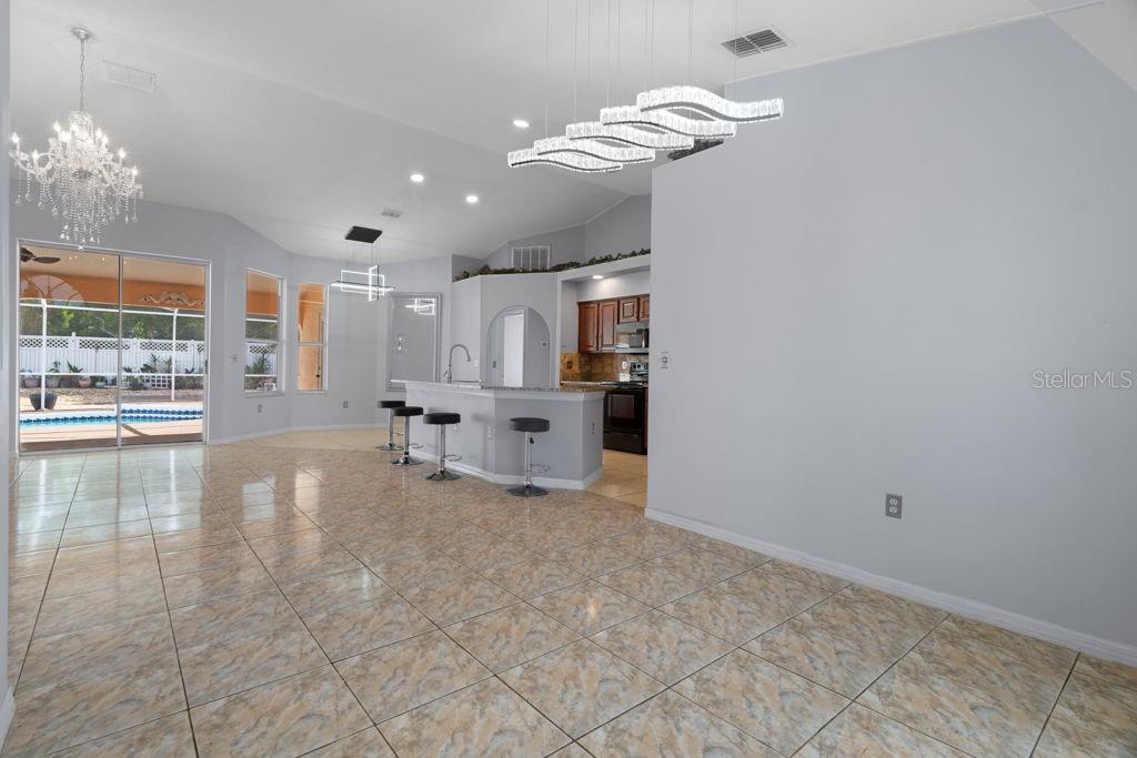 11081 Fell St Property Photo 14