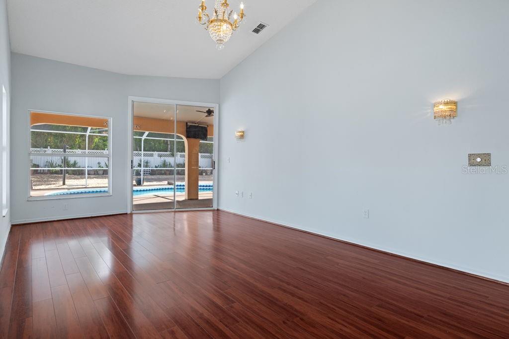 11081 Fell St Property Photo 34
