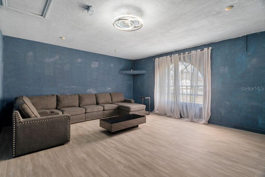 11081 Fell St Property Photo 58