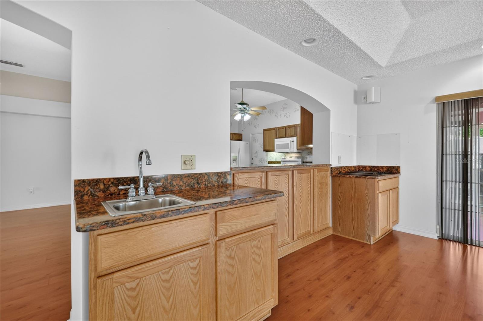 1519 Martinez Dr Property Photo 33