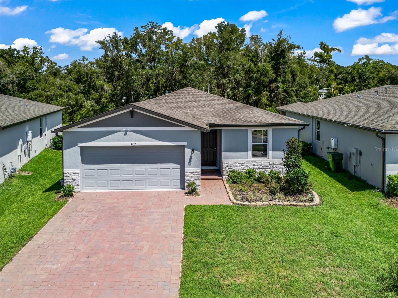 4732 JASMINE CIR
