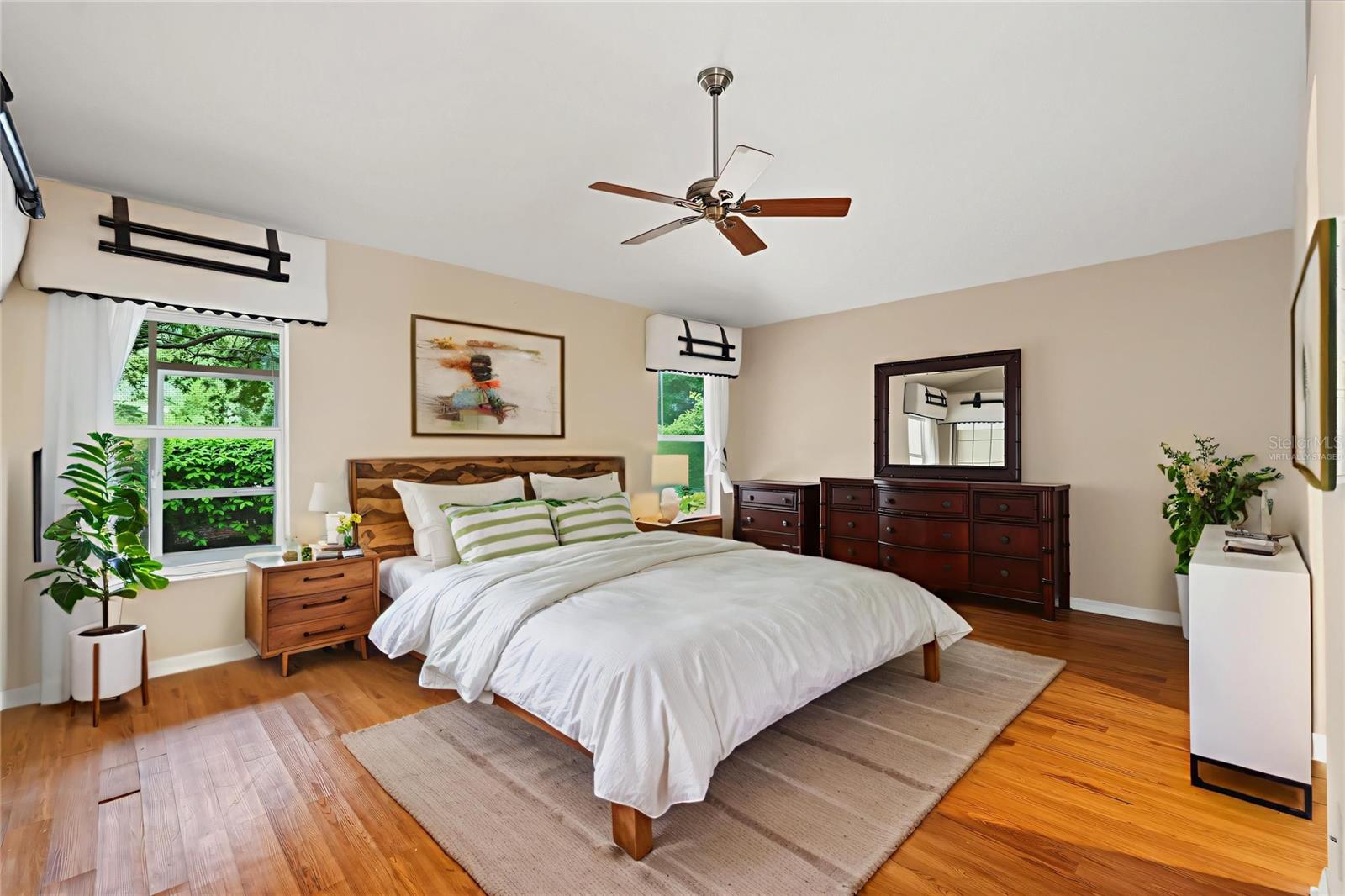 556 Kingston Way Property Photo 11