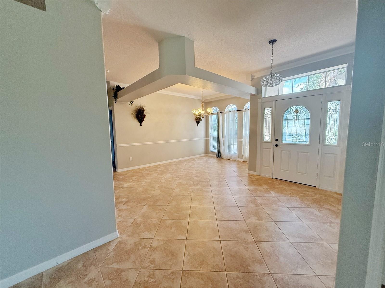 2222 Caxton Ave Property Photo 7