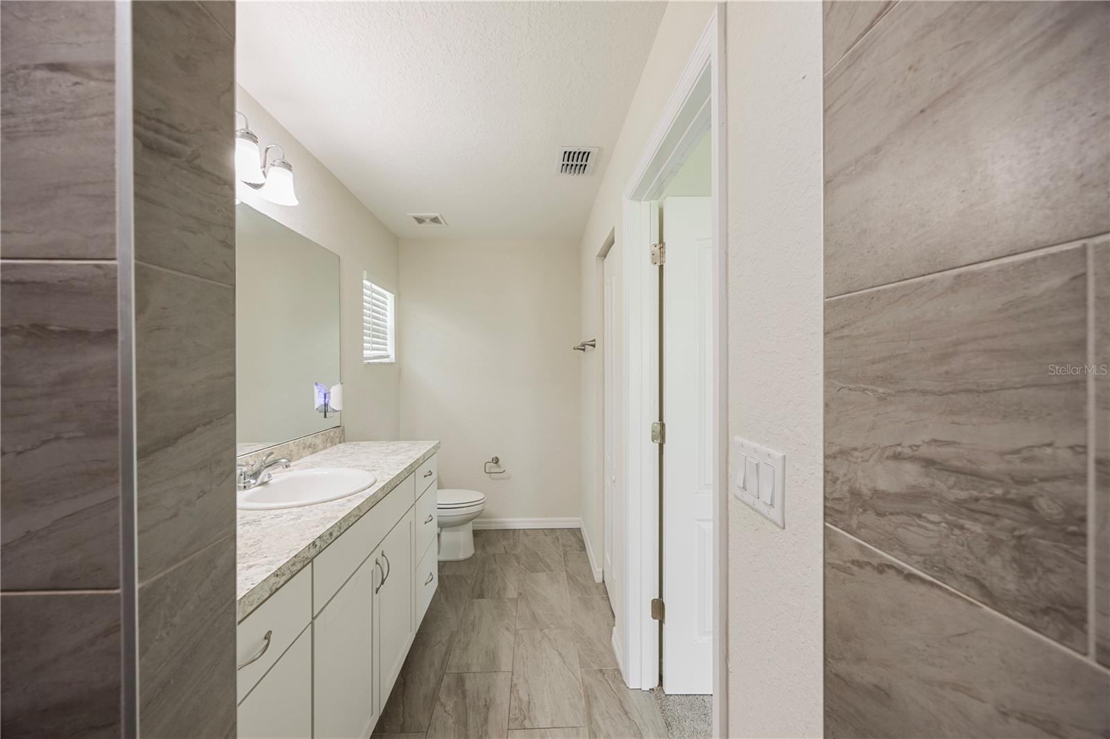 476 Marion Oaks Pass Property Photo 10