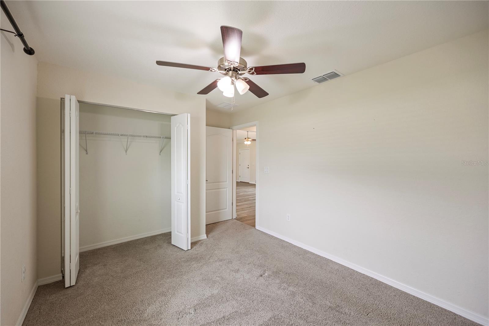 476 Marion Oaks Pass Property Photo 13