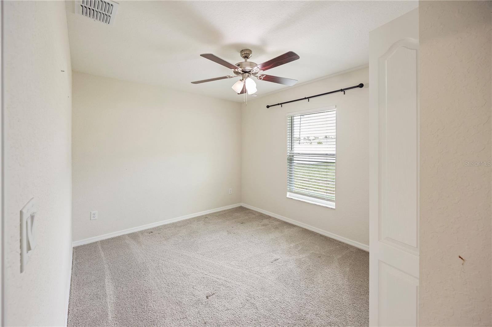 476 Marion Oaks Pass Property Photo 14