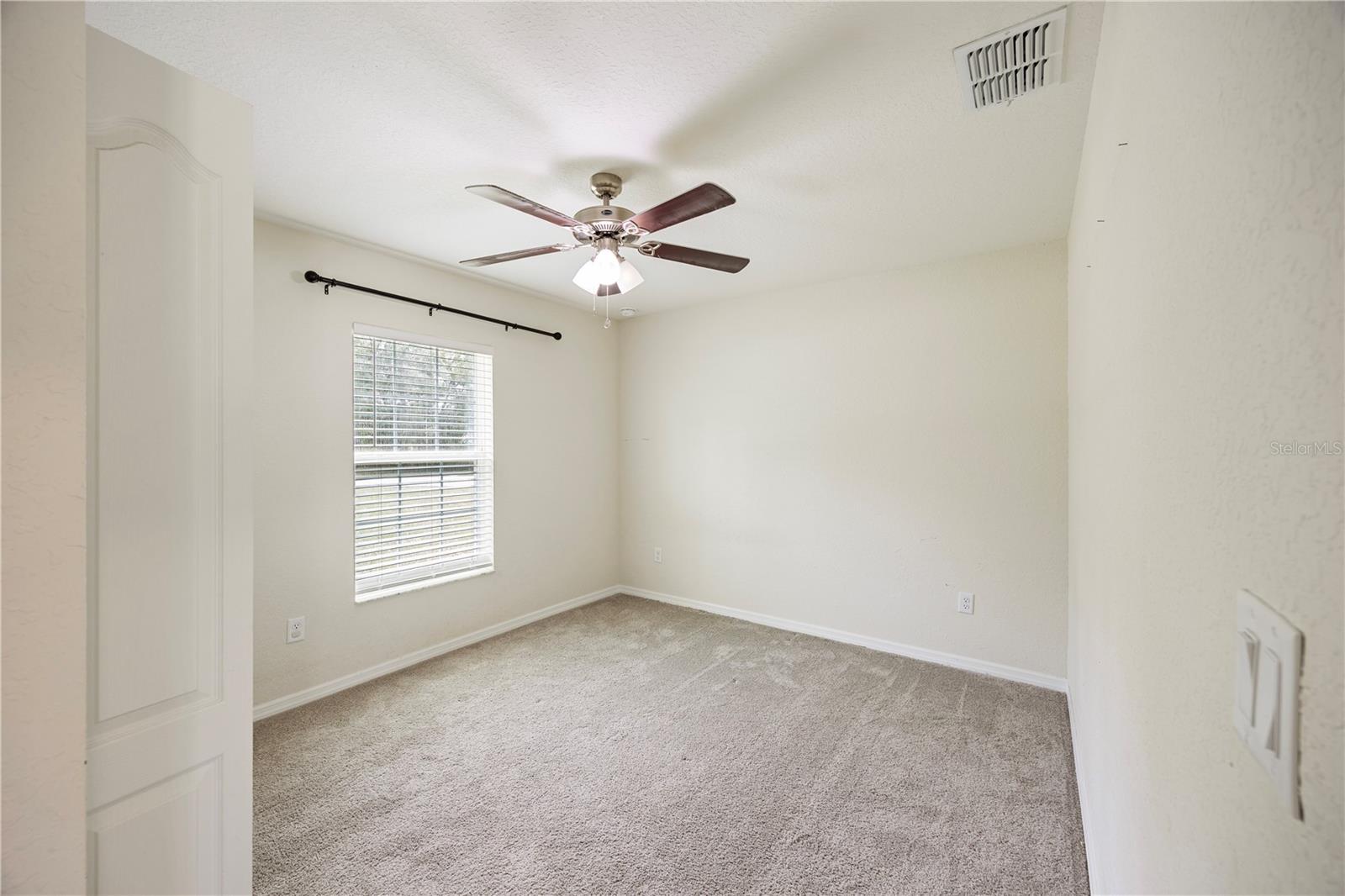 476 Marion Oaks Pass Property Photo 16