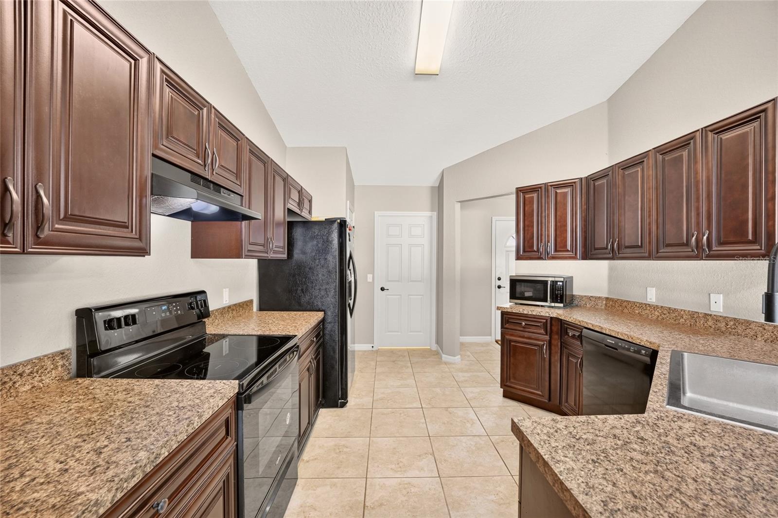 17477 Sw 36th Ter Property Photo 13