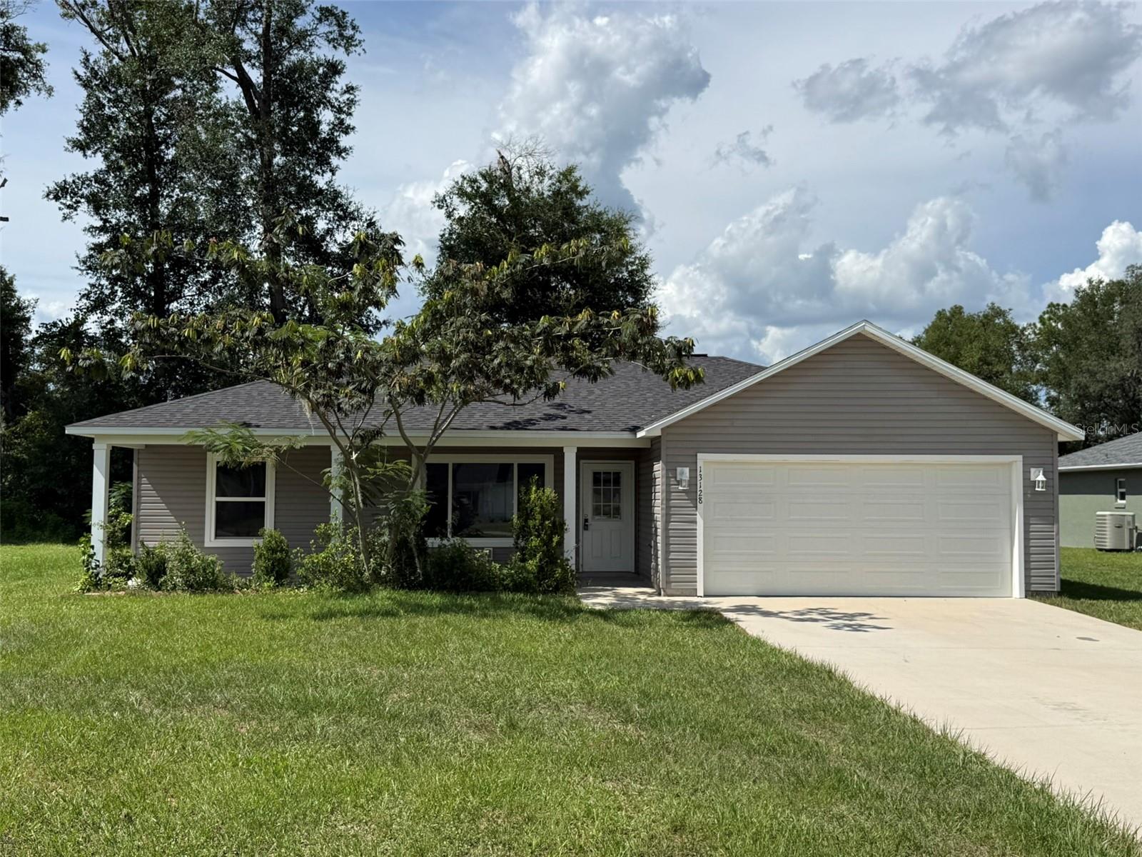 13128 NE 7TH LOOP Property Photo 1