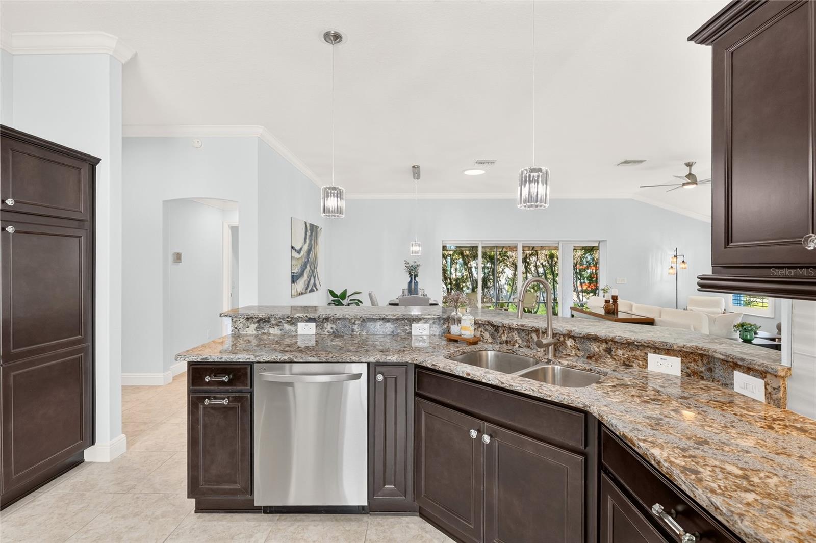 3984 Mcdowell Dr Property Photo 40
