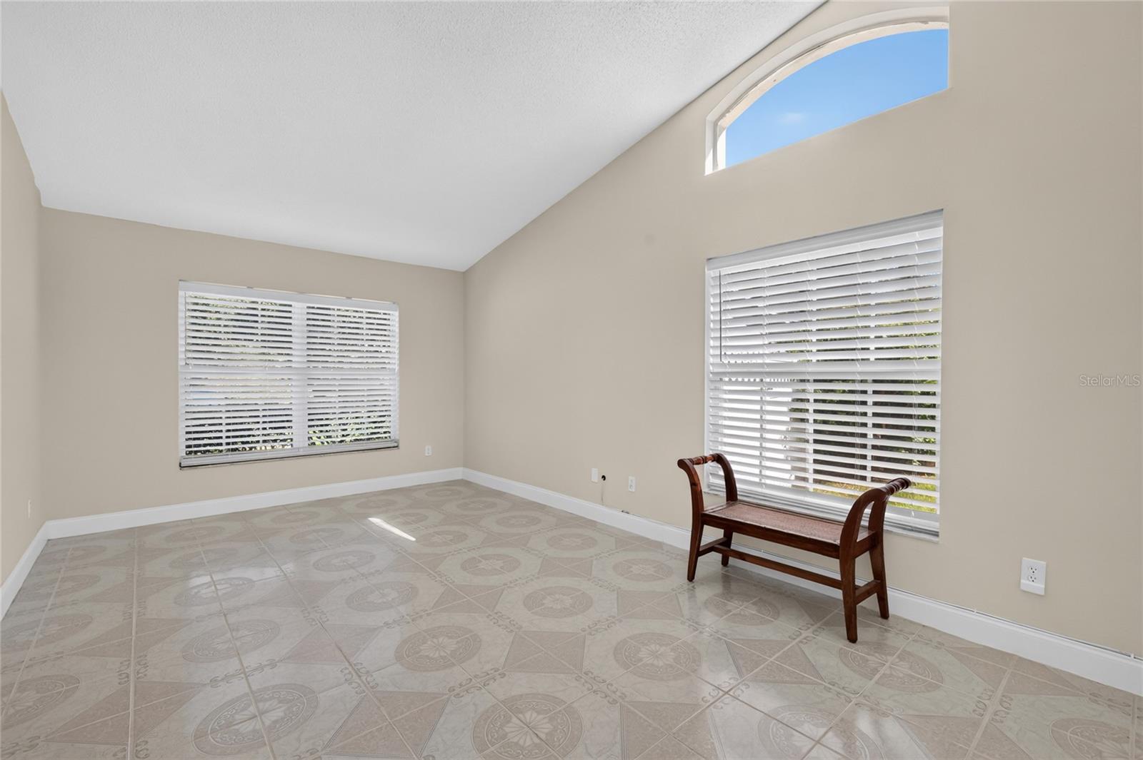517 Peppermill Cir Property Photo 8