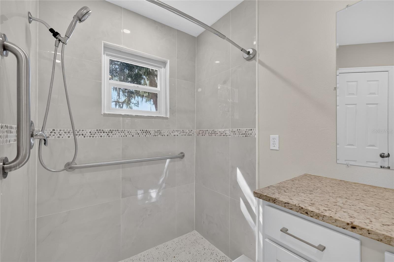 517 Peppermill Cir Property Photo 23