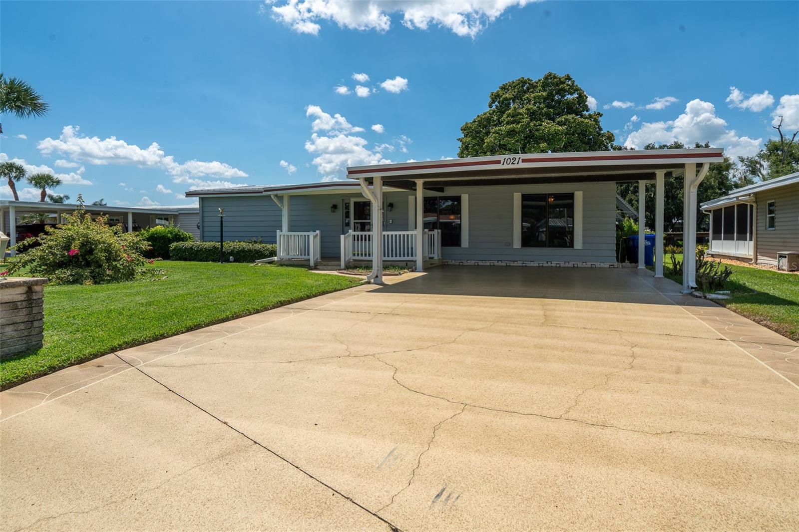 1021 HILLTOP RD