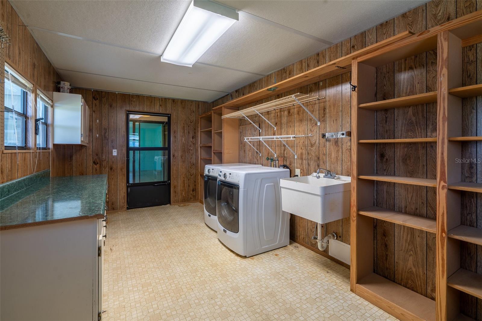 1021 Hilltop Rd Property Photo 32