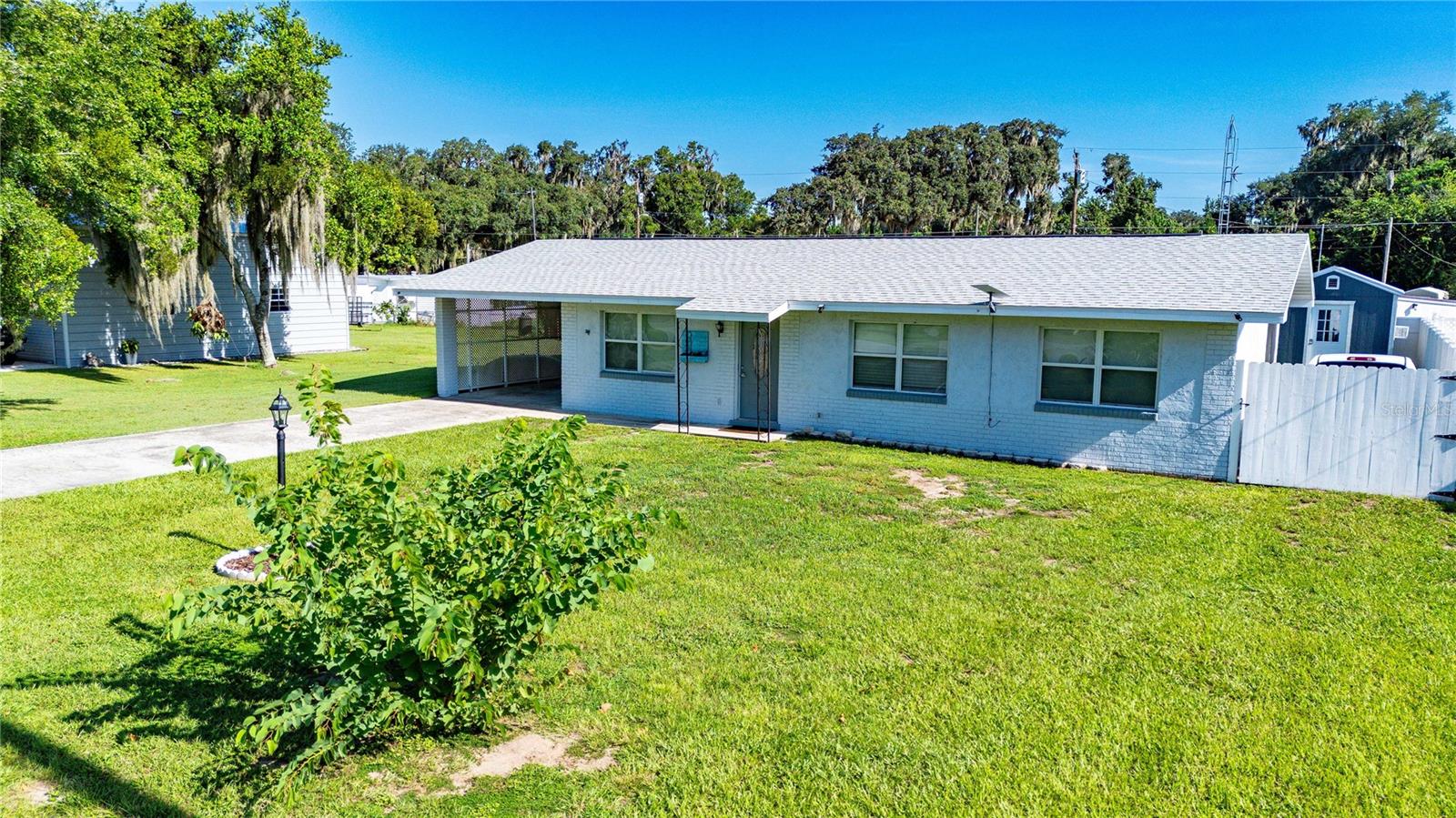 1056 Cr 463 Property Photo 1