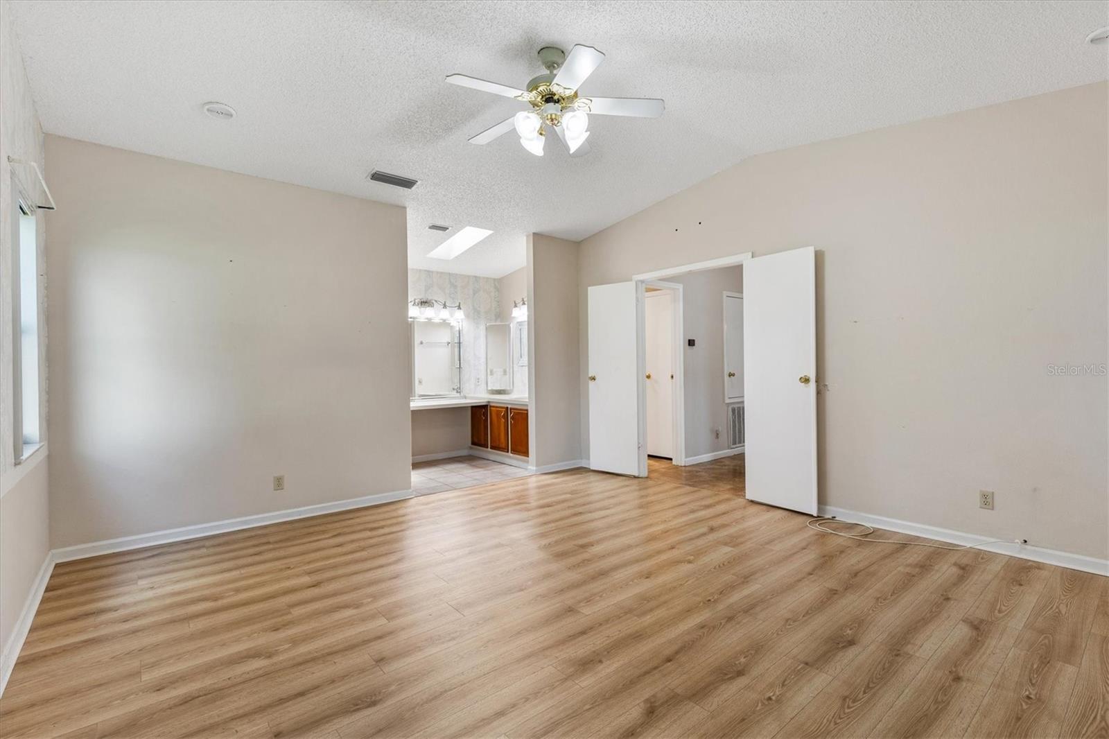 1532 E Schwartz Blvd Property Photo 14