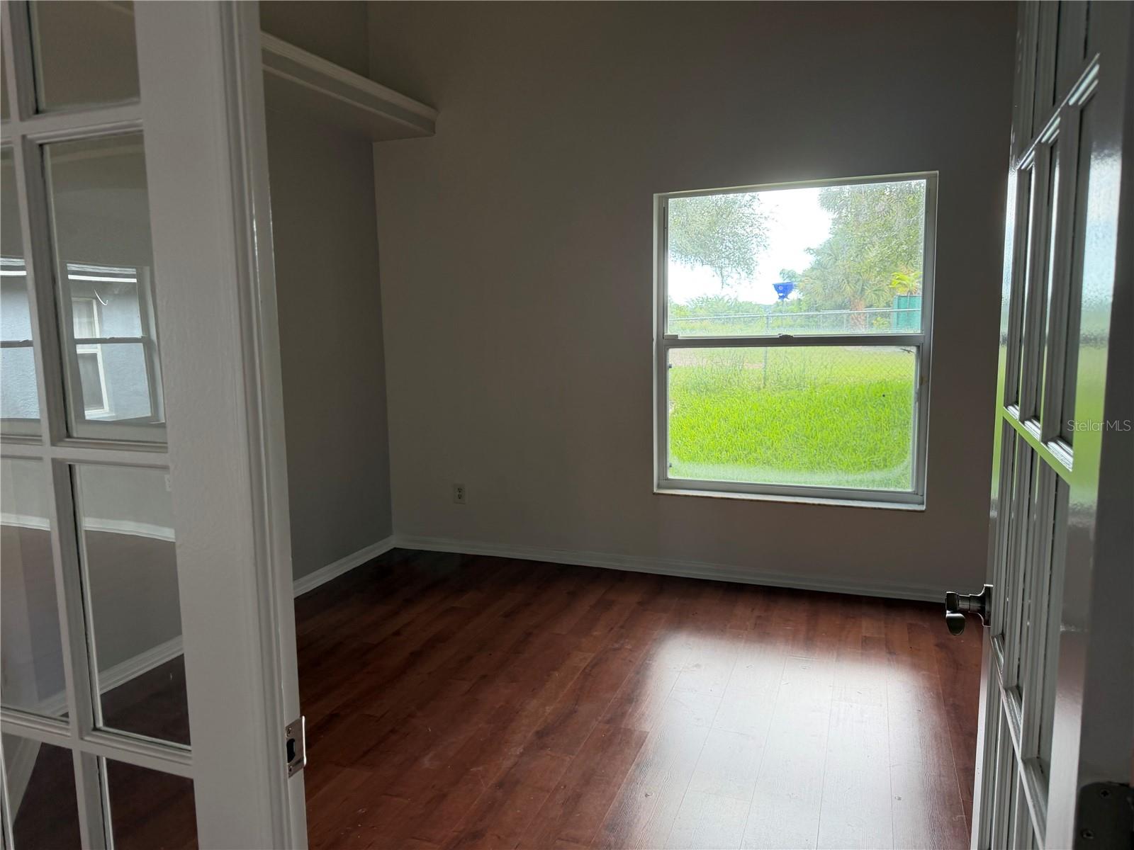 1079 Stoneham Dr Property Photo 9