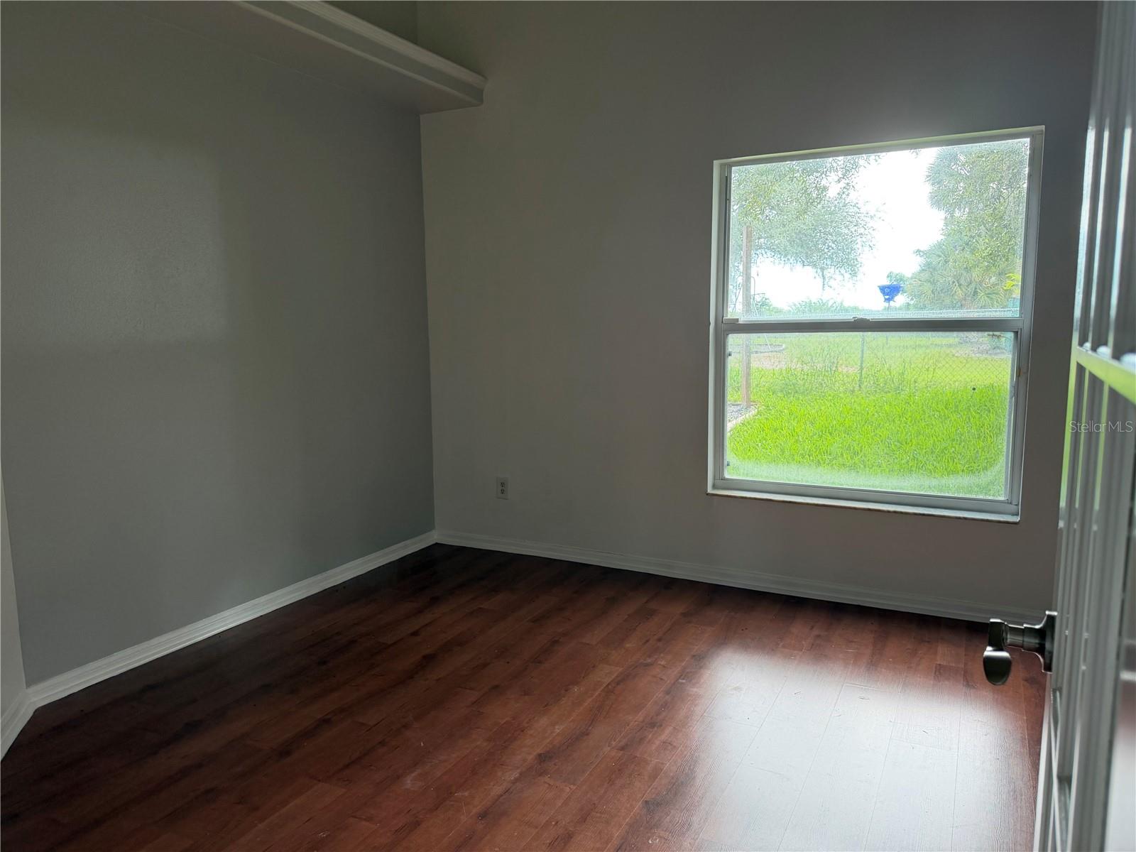 1079 Stoneham Dr Property Photo 14