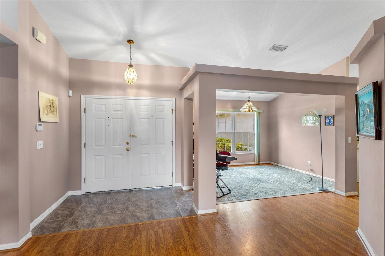10217 Spring Moss Ave Property Photo 4