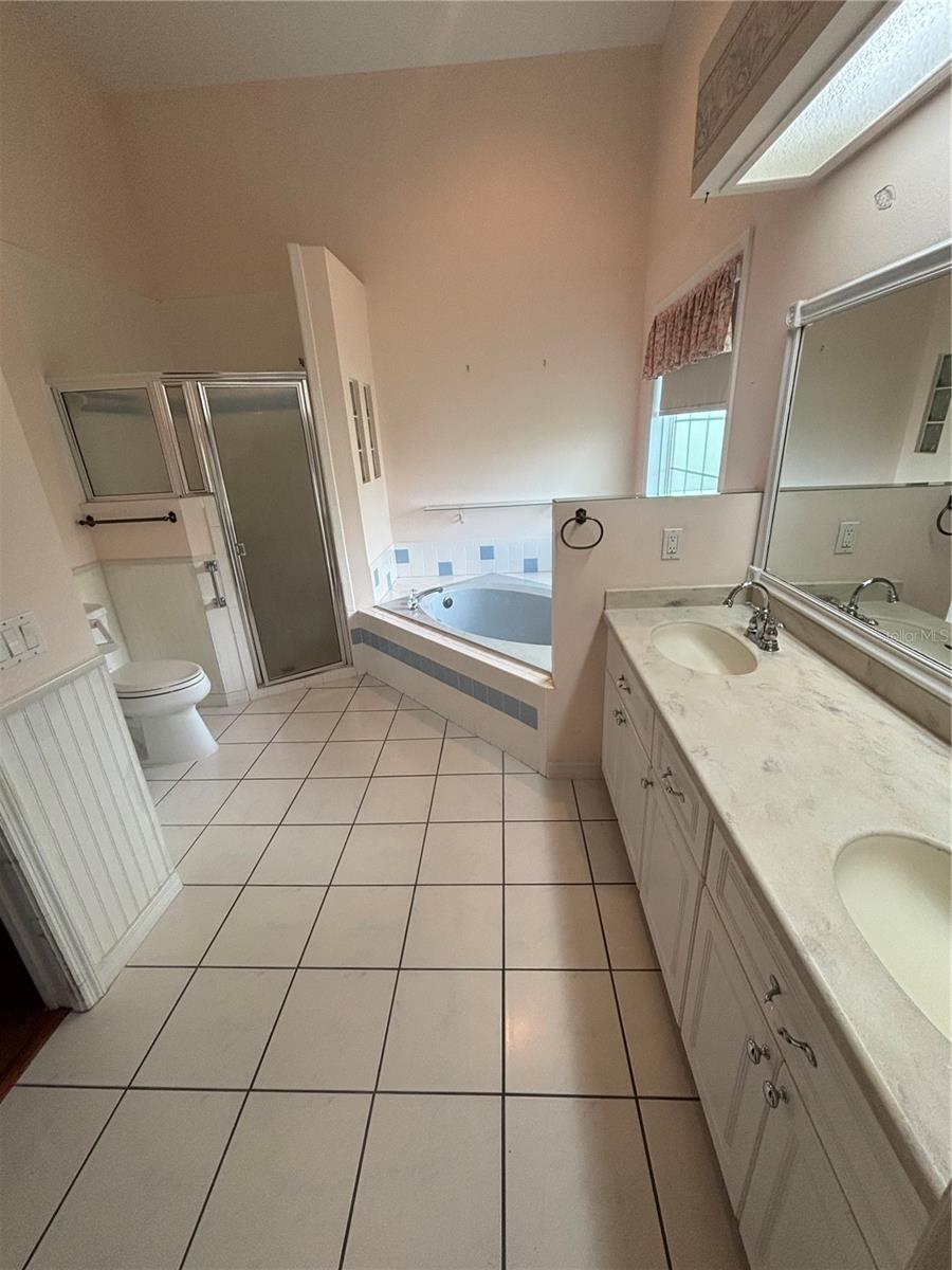 26616 Wimbledon St Property Photo 9