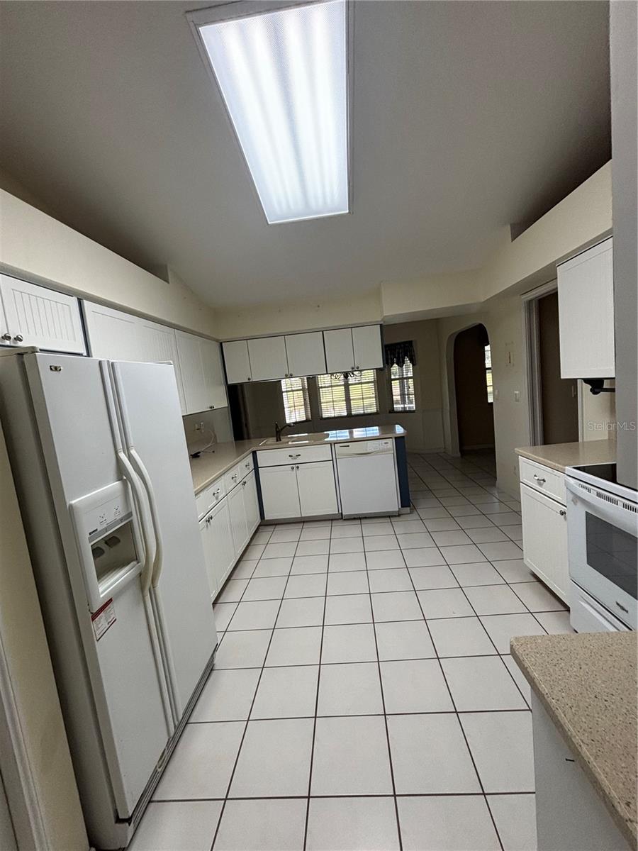26616 Wimbledon St Property Photo 12