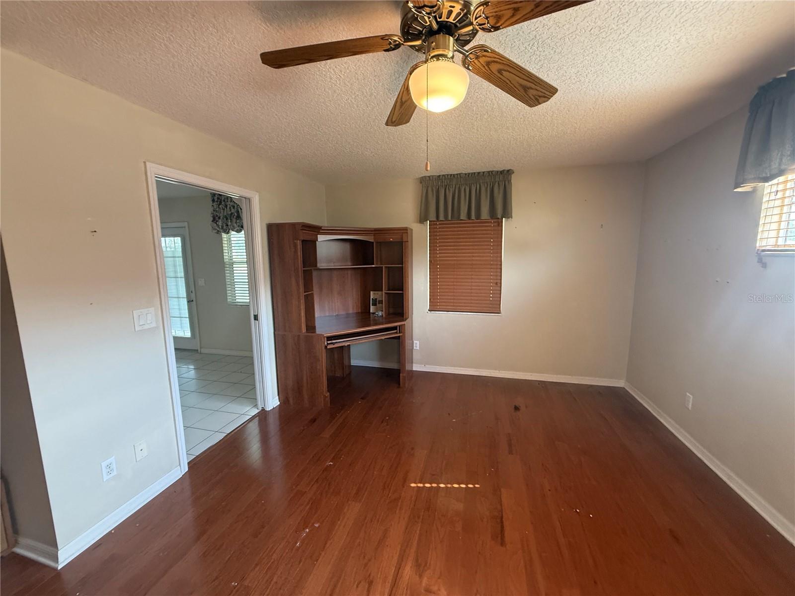26616 Wimbledon St Property Photo 18