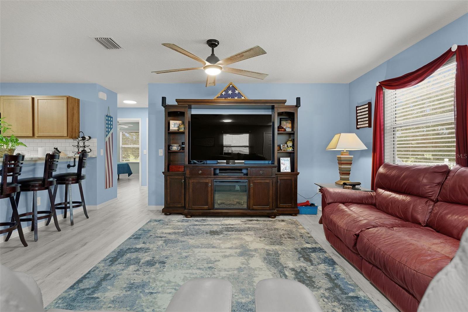 371 Arbella Loop Property Photo 14
