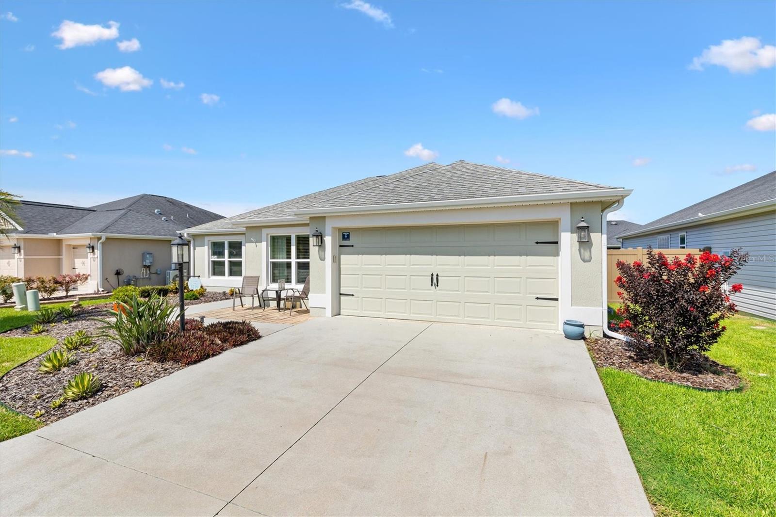 5738 Carley Loop Property Photo 3
