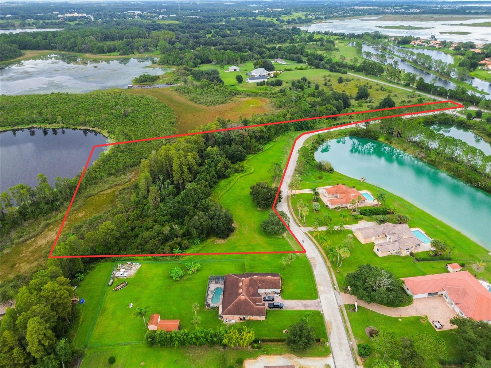 Bellerive Dr Property Photo 14