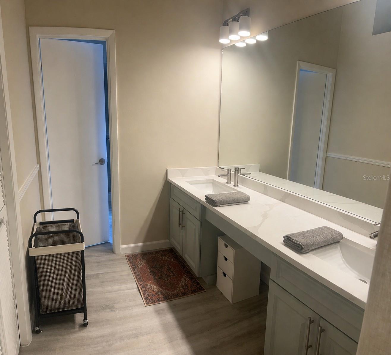 1137 Maple Creek Ct #1137 Property Photo 7