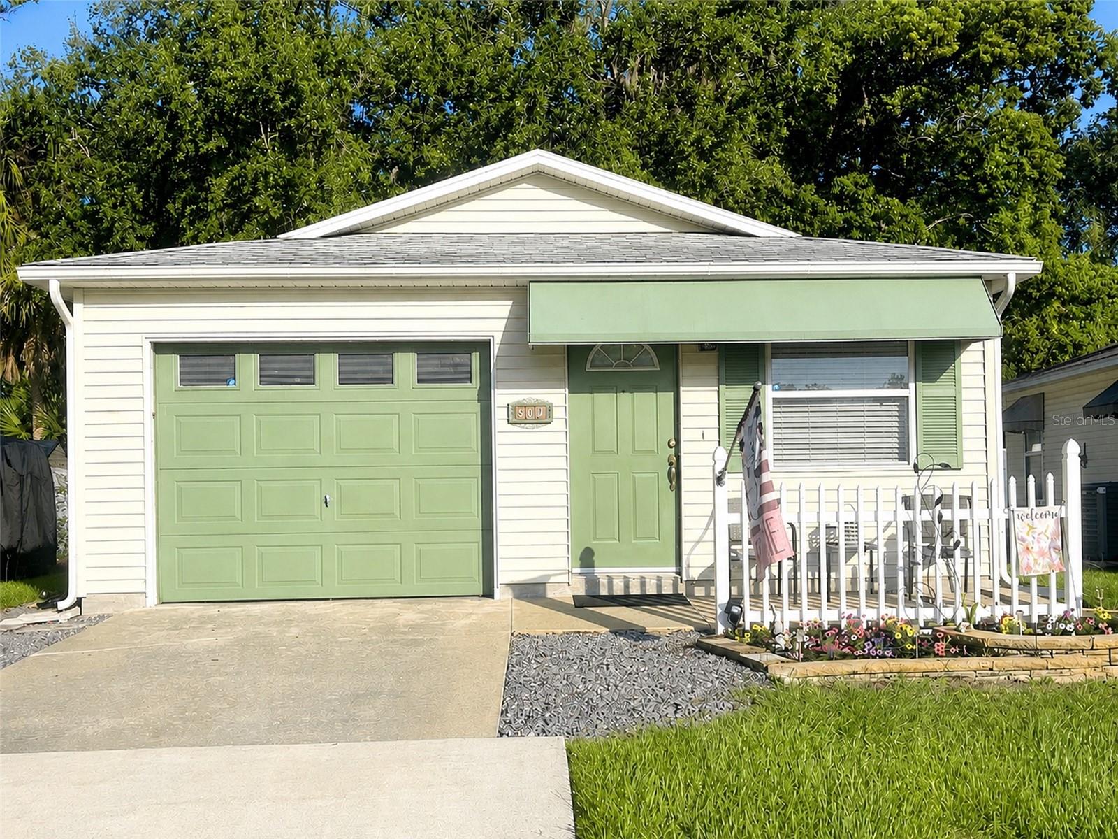 507 Cottage Park Ln Property Photo 1