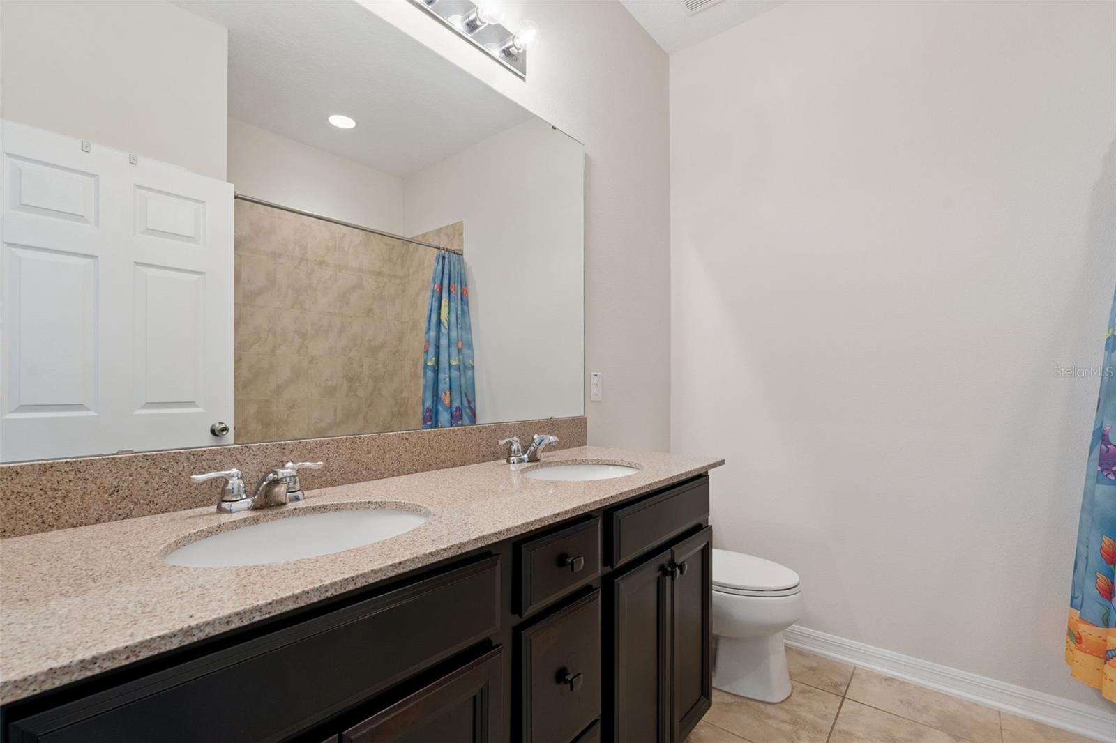 1120 White Water Bay Dr Property Photo 6