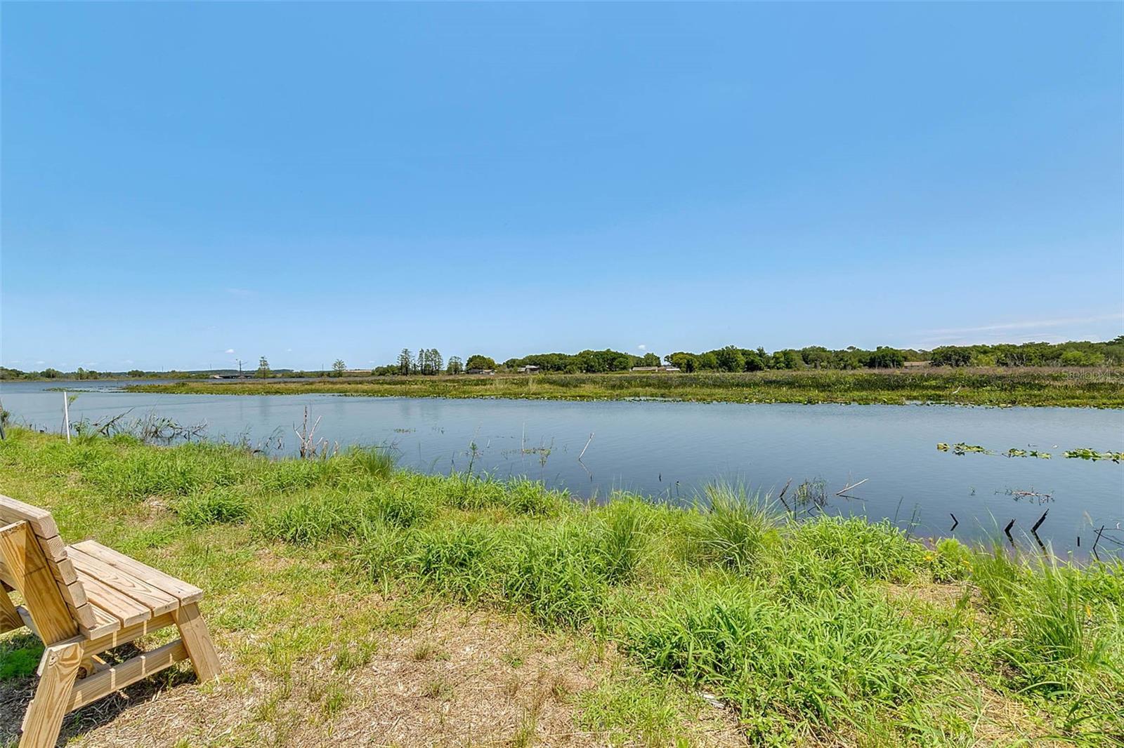 1120 White Water Bay Dr Property Photo 47