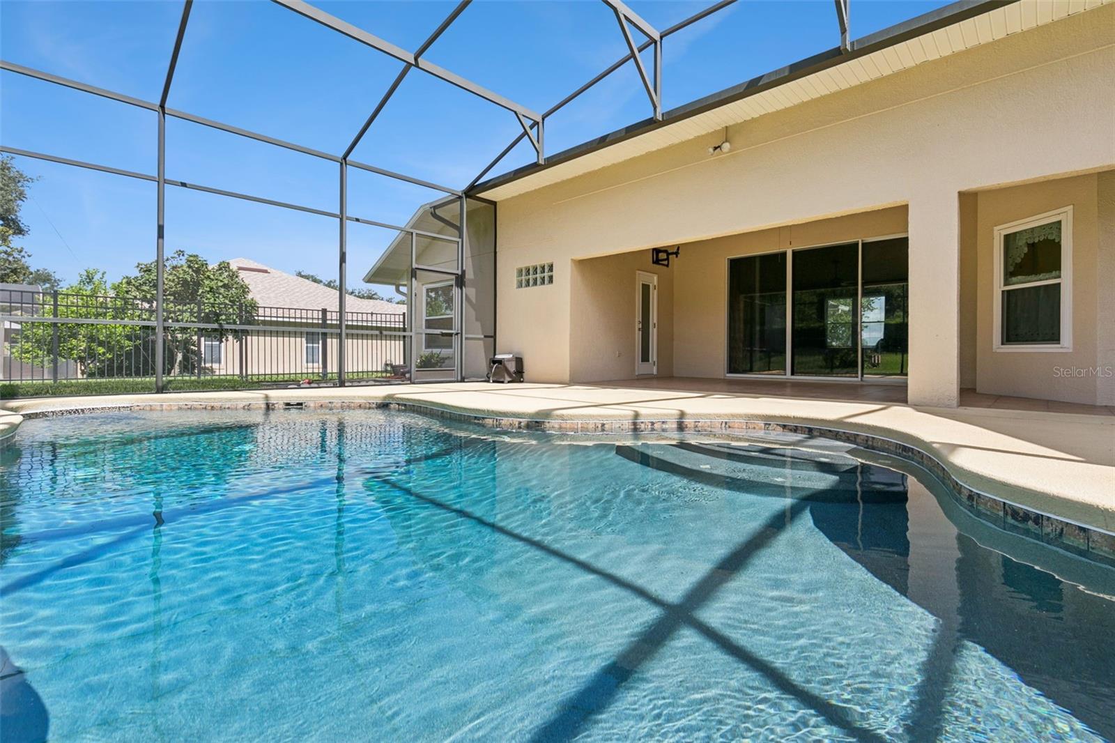 10520 Jardim De Largo St Property Photo 3