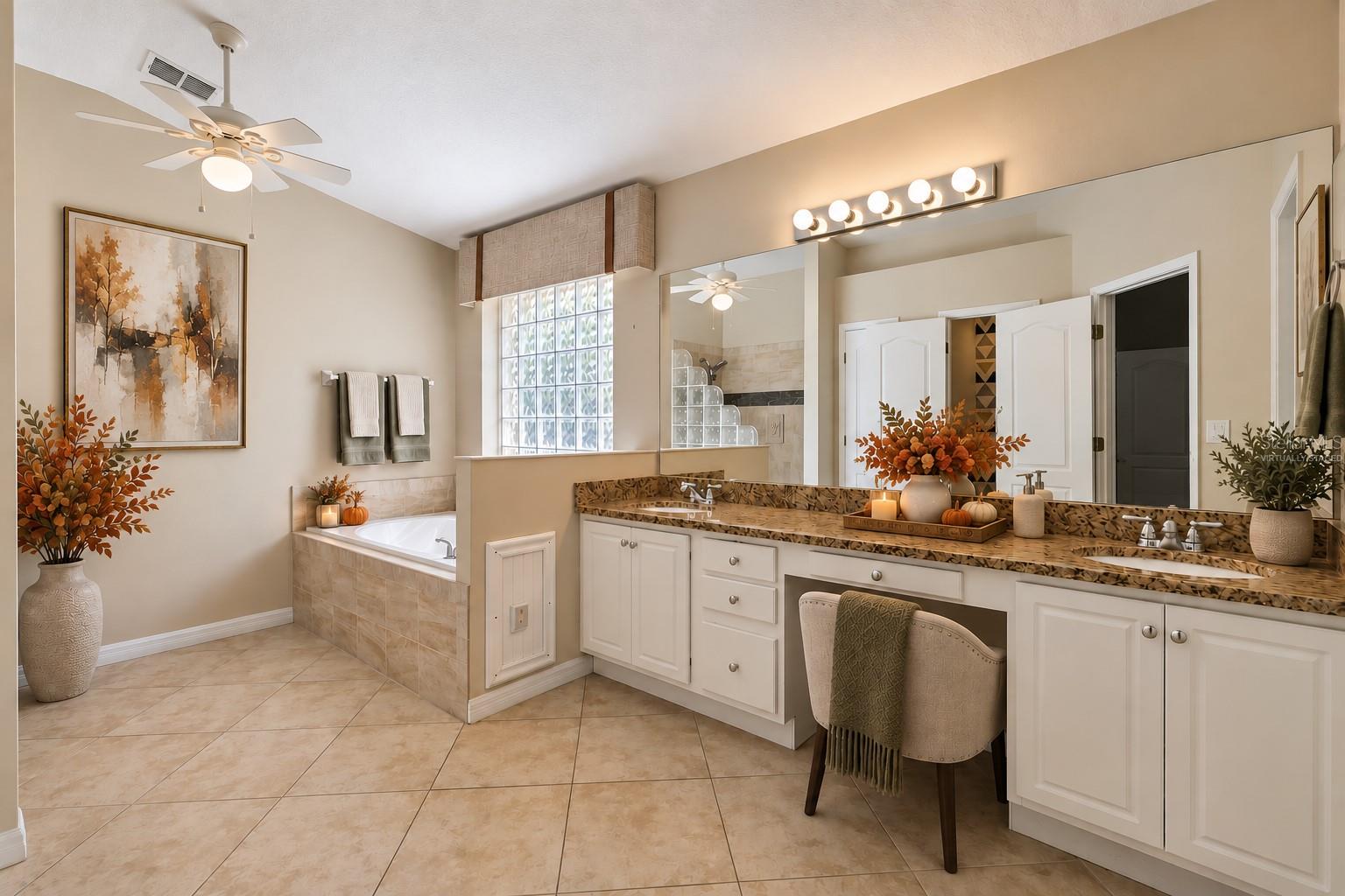 10520 Jardim De Largo St Property Photo 13