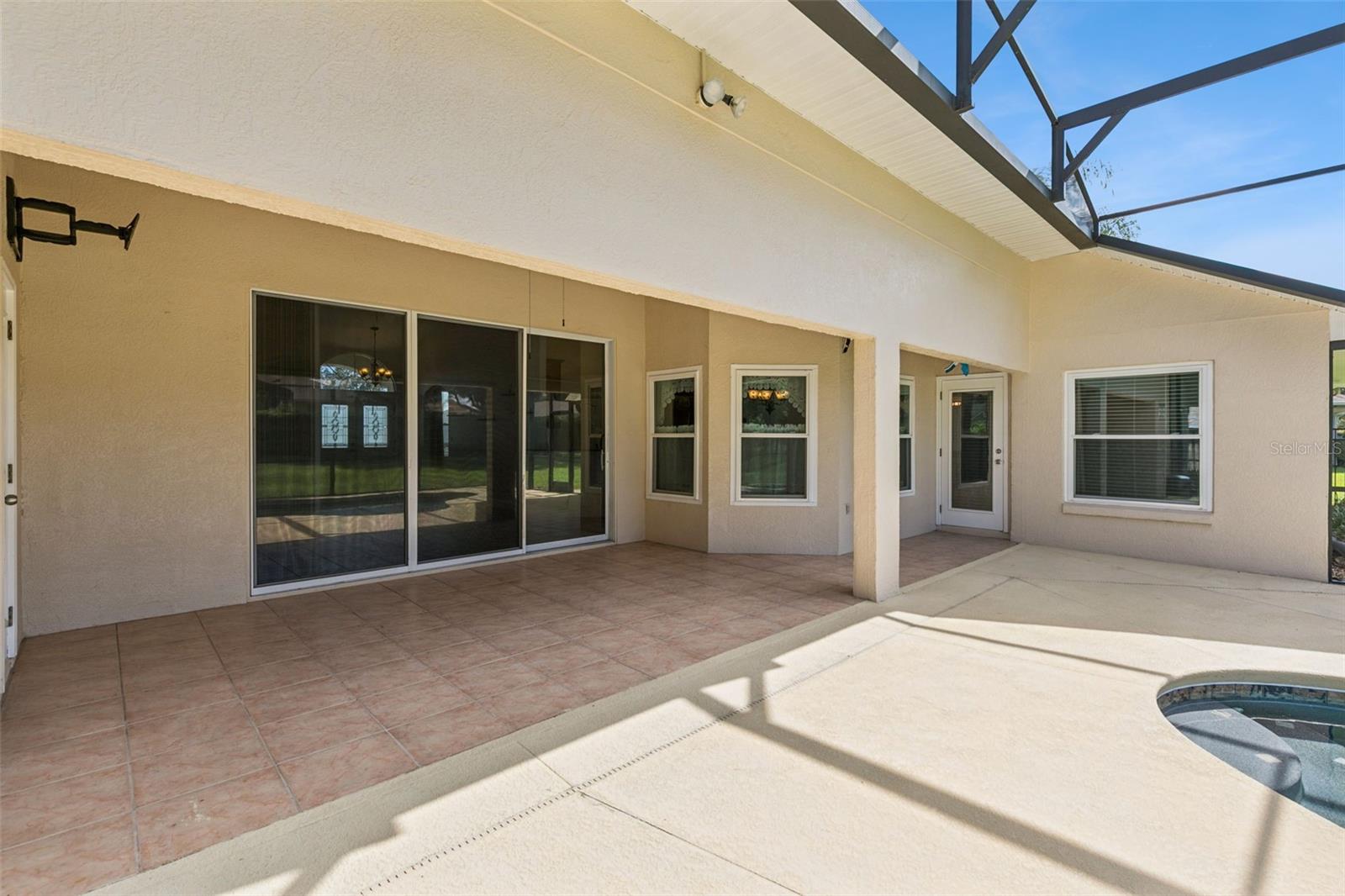 10520 Jardim De Largo St Property Photo 25