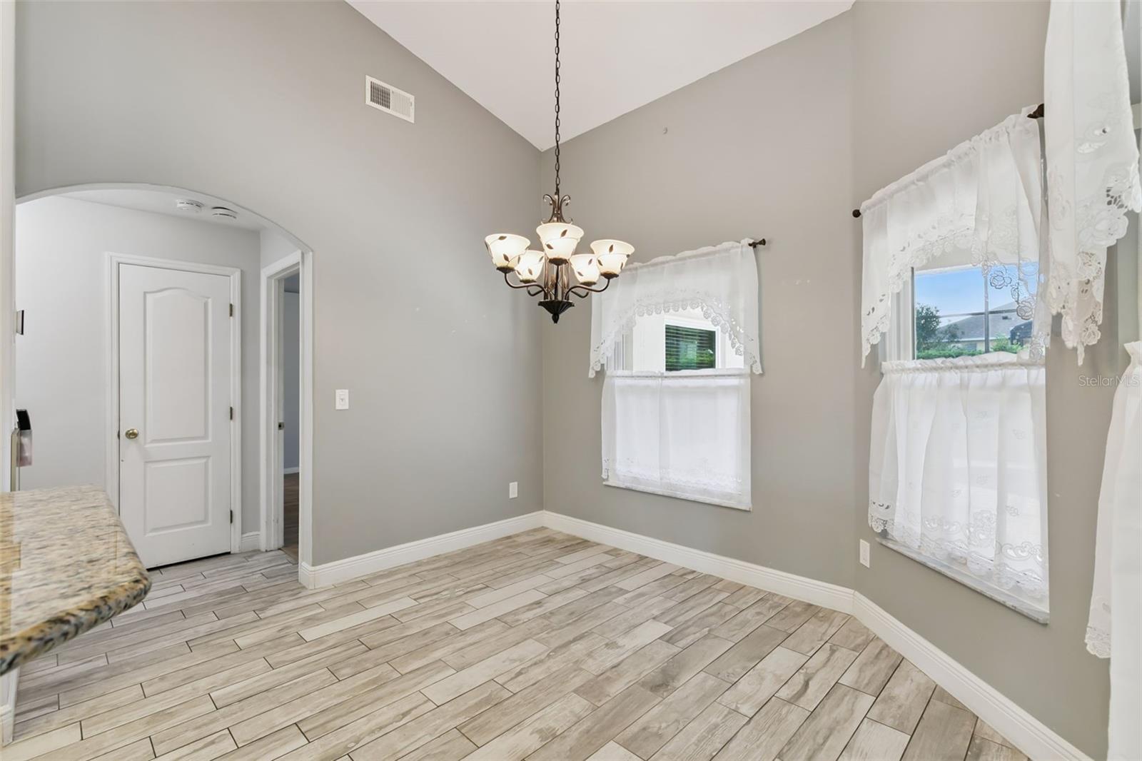 10520 Jardim De Largo St Property Photo 32