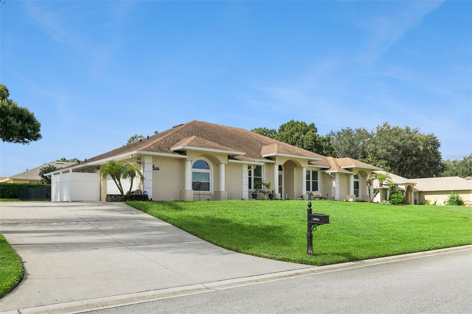 10520 Jardim De Largo St Property Photo 49