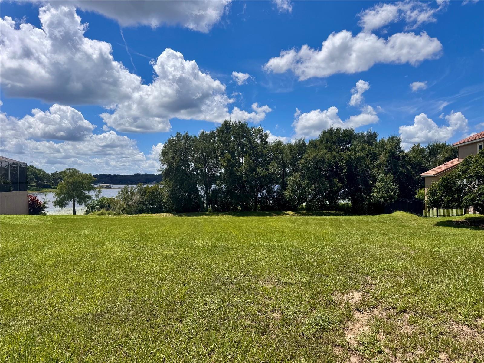 10642 Crescent Lake Ct Property Photo 1