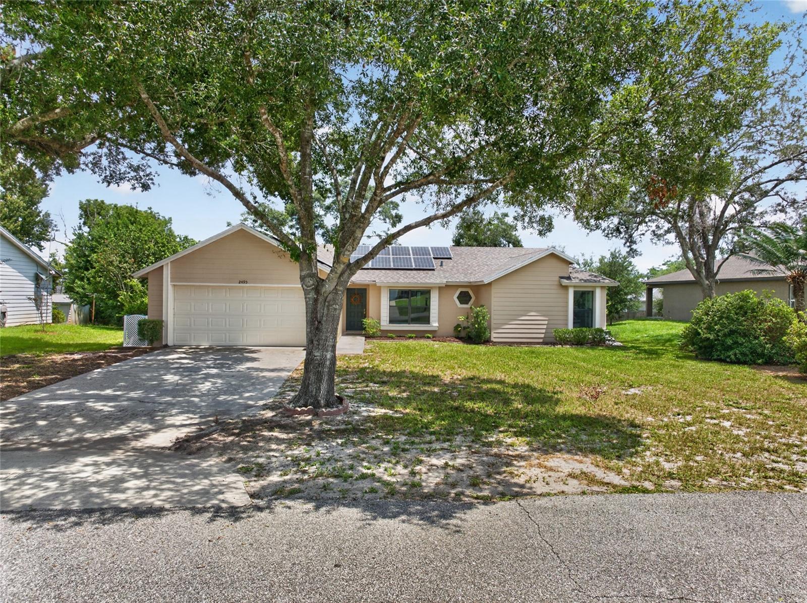 2495 E Tipton Dr Property Photo 3