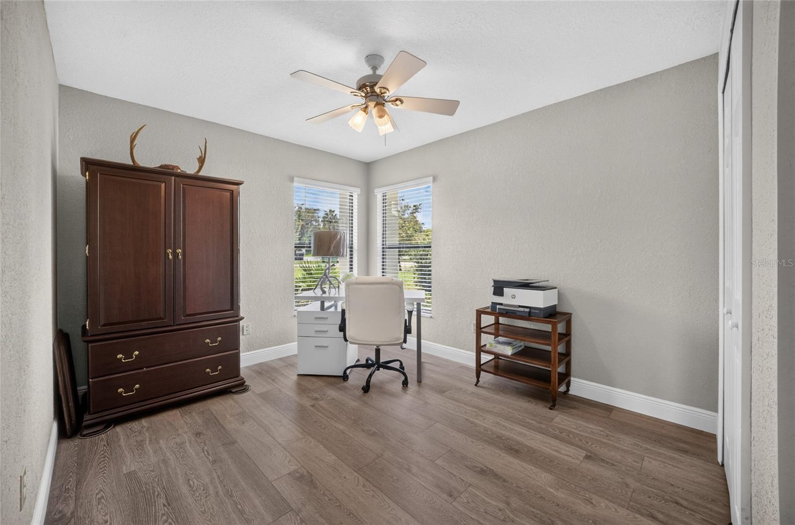 2495 E Tipton Dr Property Photo 25