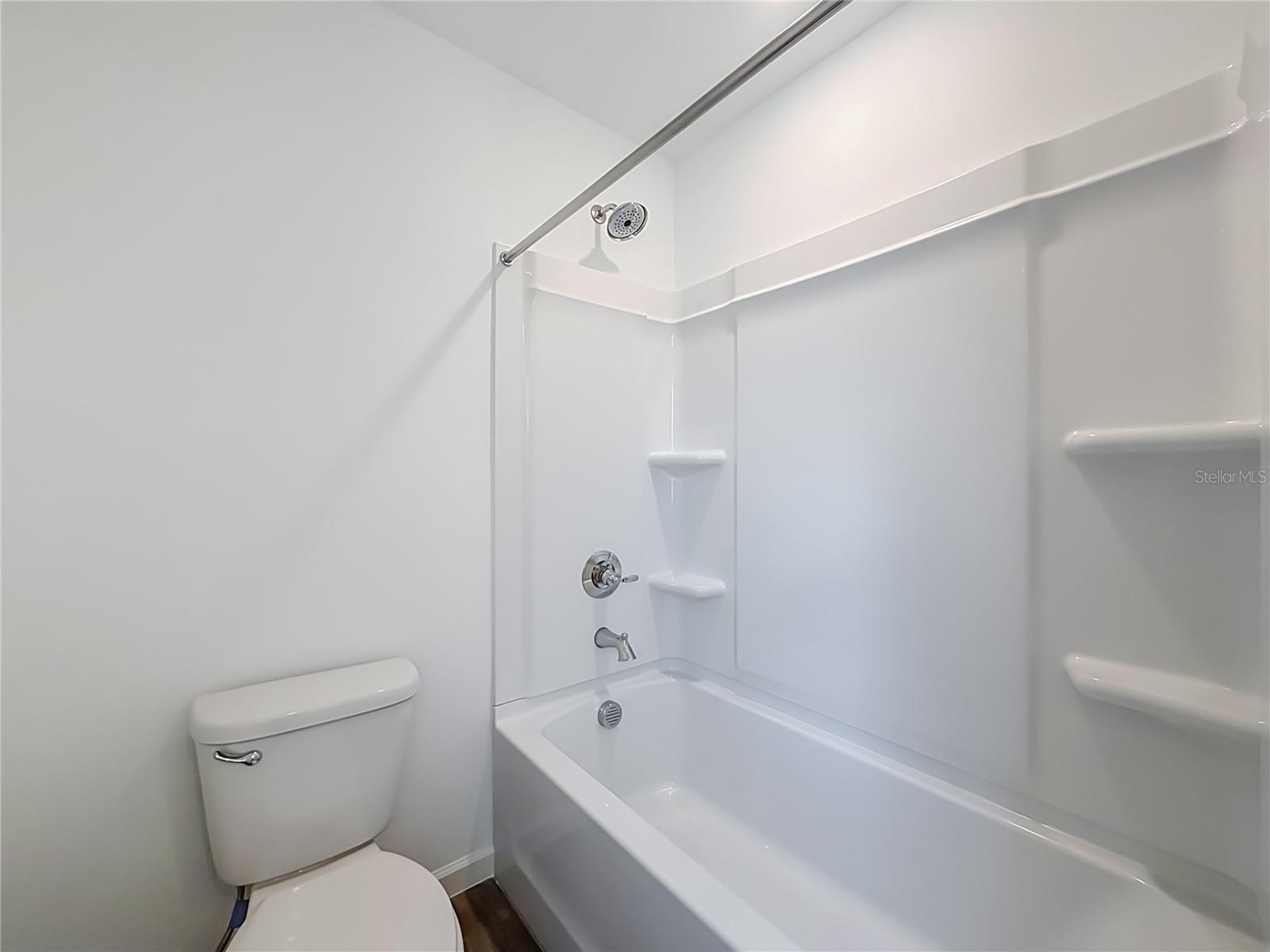 770 Lake Dell Ave Property Photo 34