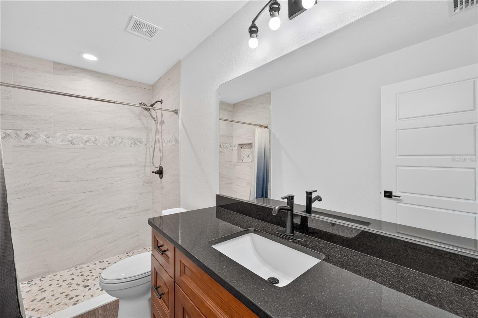 138 Fisher Run Property Photo 13